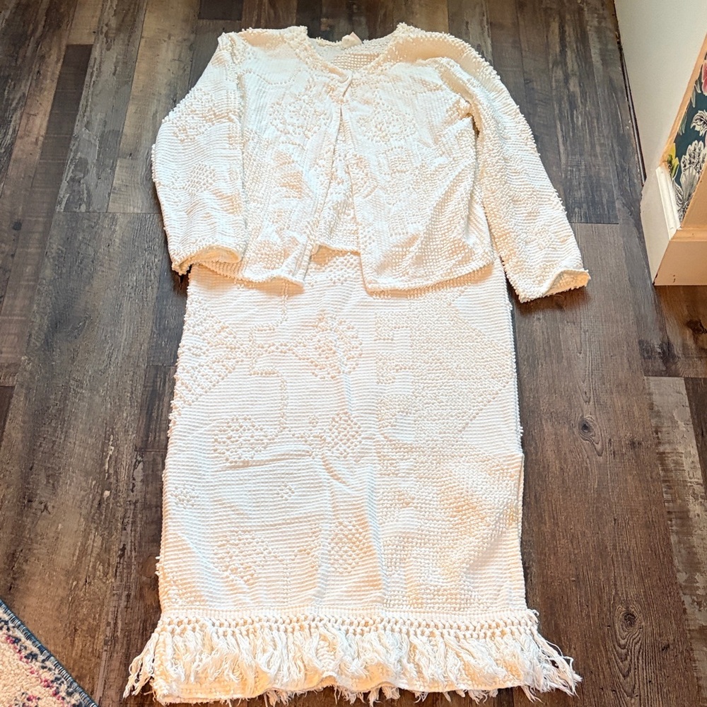Memory lane White Textured Two-Piece Set small